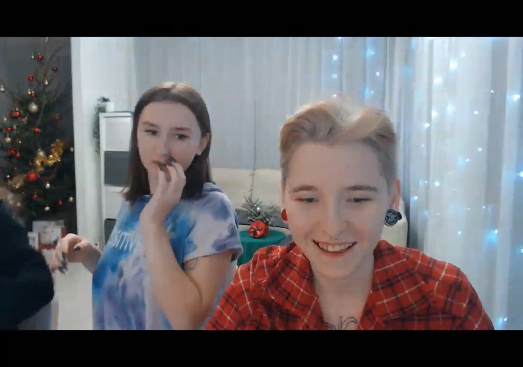 Chloe_Gf T