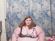 SSBBW Hayley Takes Her Measurements In February 2025