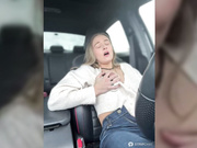 LUNAGIRL13 CAR TOPLESS PUSSY RUB