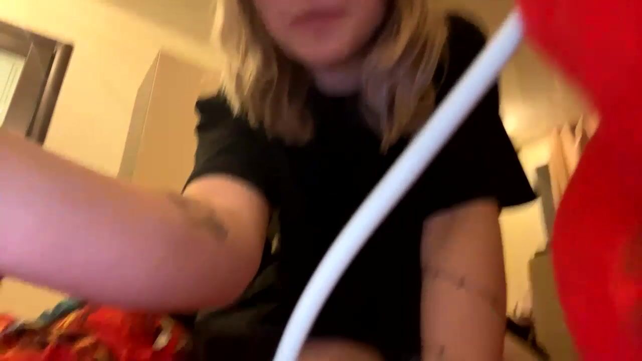 lllallllallla fingering pussy