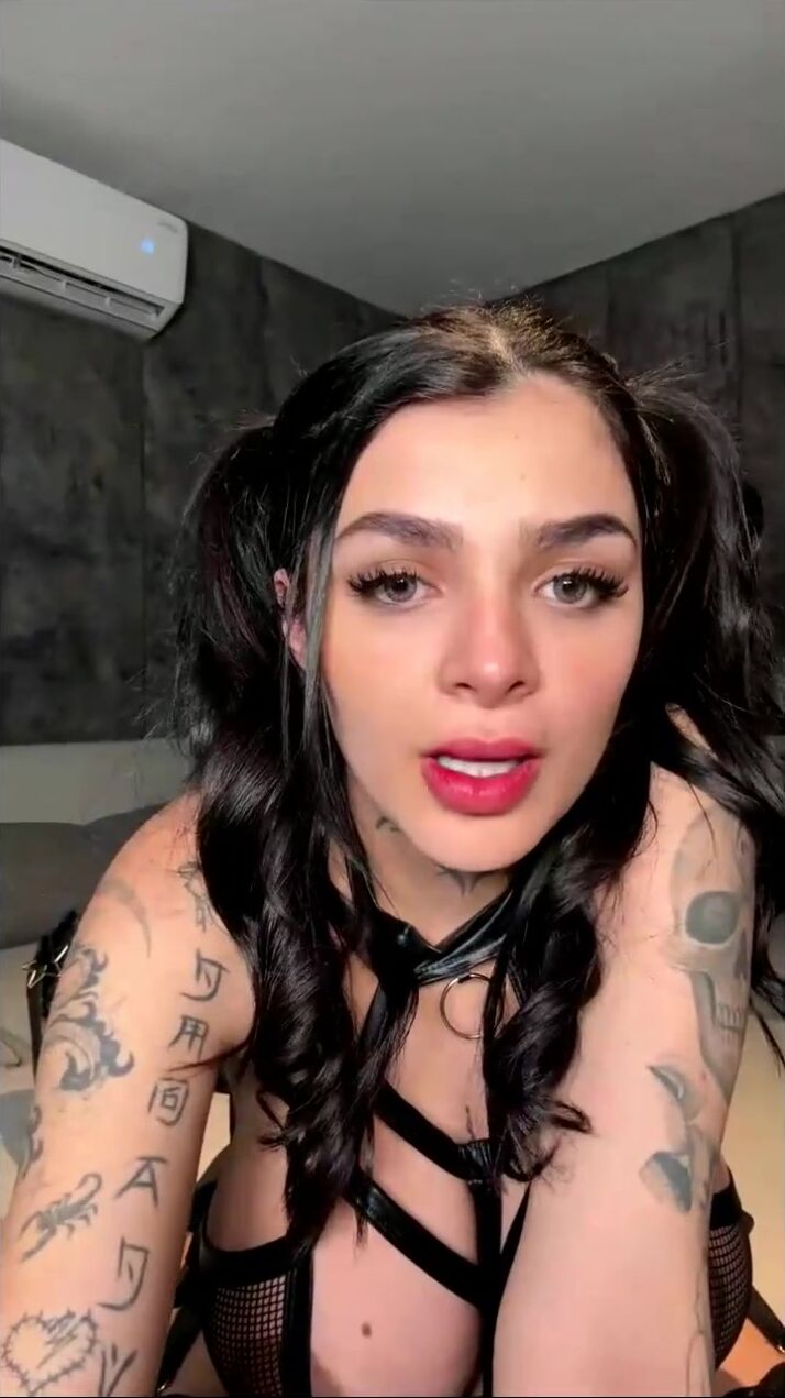 Karelyruiz lesbian live OF