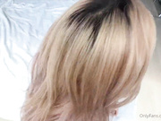 Elle Lee and Kittylixo