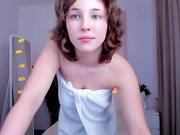 Cherry_lea reveals her amazing tits and ass