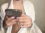 Teena_girl_March-15-2025_05-35-55