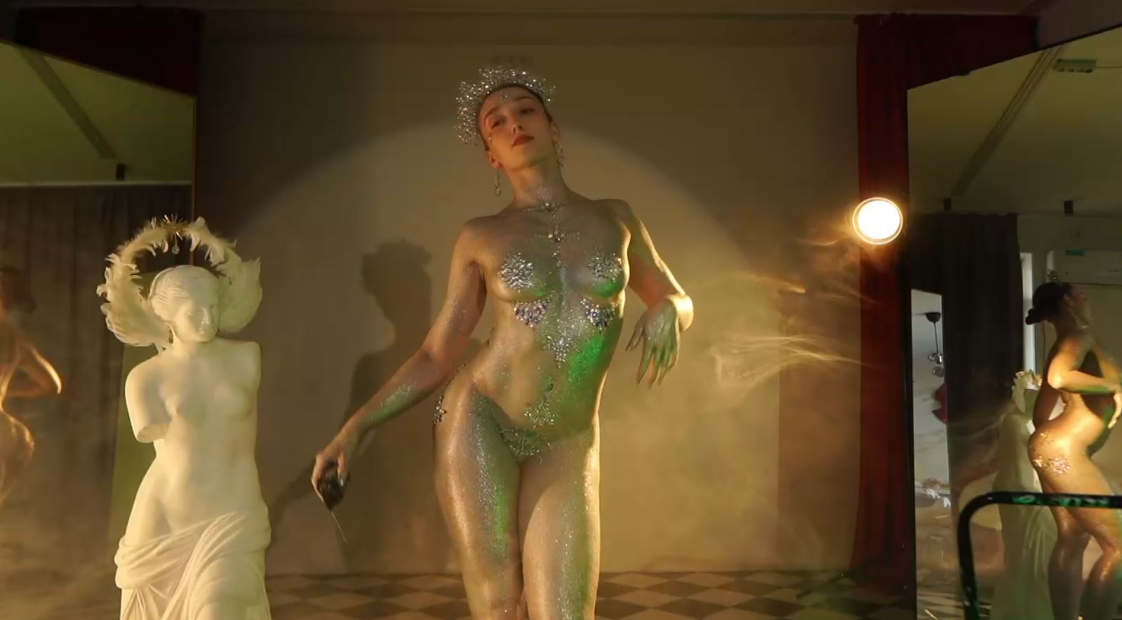 _Meganmeow_ 2025-04-12 bodypaint queen goddess
