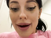 Melissa_crazy russian toilet camwhore 2