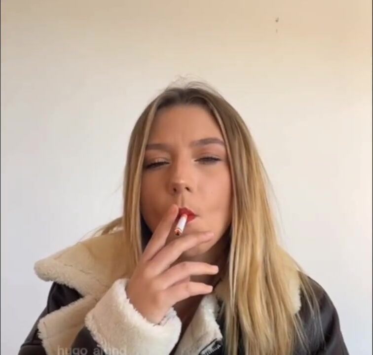 smoking girl 37