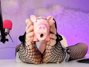 AliceSunday feet toes piggy 2