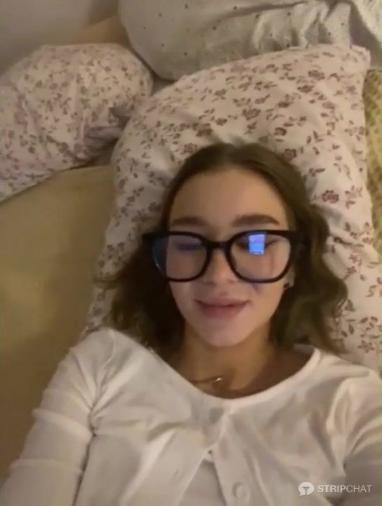 Unexpected_kisss ass plug