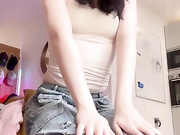 IckyPeach masturbates