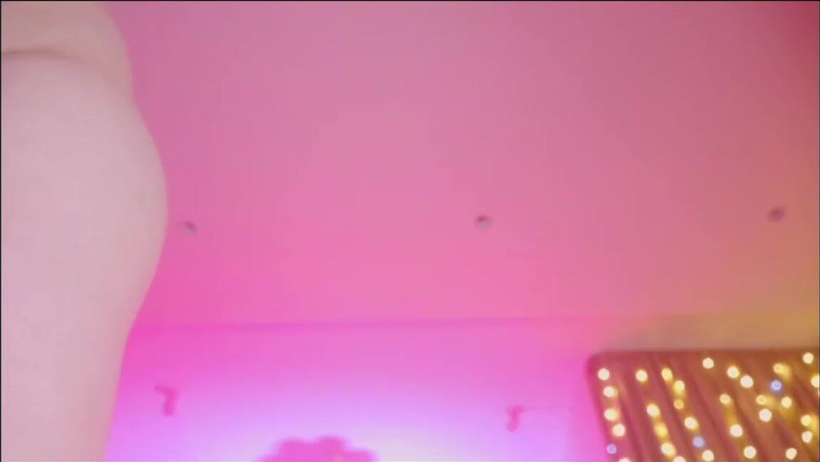 Anna__w 2025-04-24 00-41-39