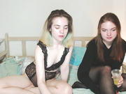 a_nny_, sweet_em0tion - 2022-07-14 - 3 - sisters