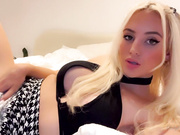 Vansessy pussy rubbing