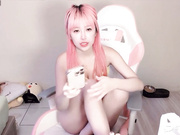 Jiajia_0902 takes pic of pussy (not private show)