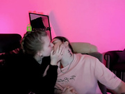 Ing@_Gr33 2025-10-12 23_00 kisses