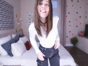 newchloe18 liveshow 24-10-2025