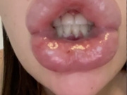 baby.linda.doll huge lip fetish