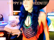 kati3kat nov 1 fan controlled vibes while playing vid g