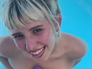 Savannah solo titjob