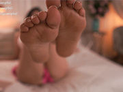 Emiily_campbell perfect footjob, start with teas & oil