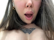 Asian_Asami SQUIRT IN PUBLIC TOILET