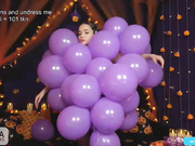 Seltin_Sweety Pop Her Balloons