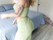 zoeneli dildo riding masturbation