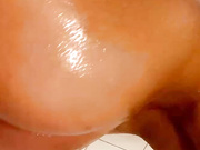 poutyselena shower pussy (2)