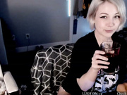 cuteholly_2023-10-17_05-33