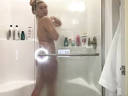 livvymack shower pt3