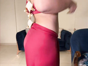 Hunny_roz Showing Big Boobs and Oil(P)