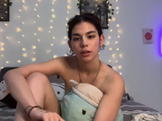 Jasminelove22 2025-12-20