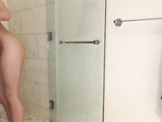 Stellapearl naked in the shower: best show so far