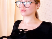 Anna Robinson revealing her tits