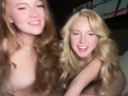 vixenvictoriaa lesbian show