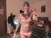 alone_together_ 2025-11-20 #1