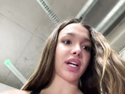 Barbiehumpxxx playing in gym