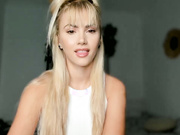 vivianishere_December-18-2024_08-22-46