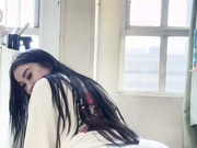 kloe-la-maravilla squirt with anal plug