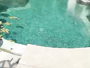 Alicia Davis outdoor solo