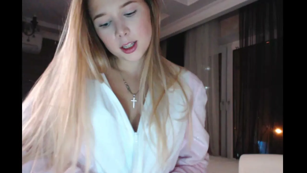 Momiamhere 10012018 010347 (nonnude) - CamWhores