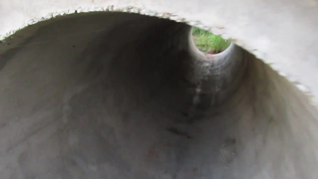 Andreza - Sweet Teen Masturbation In Plumbing in private premium video