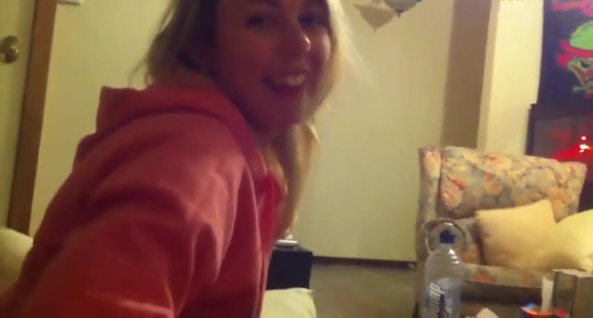 Blonde and her BF real homemade handheld great ass