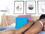 ShainaJones naked boobs livejasmin