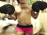 kinkynirvana - topless workout flex muscle (preview)