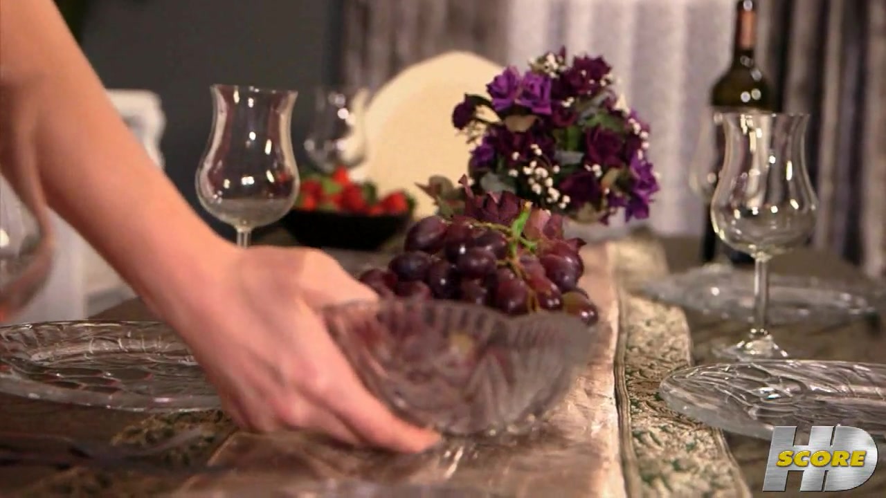 Melissa Manning centerpiece of cleavage nymphoxtease