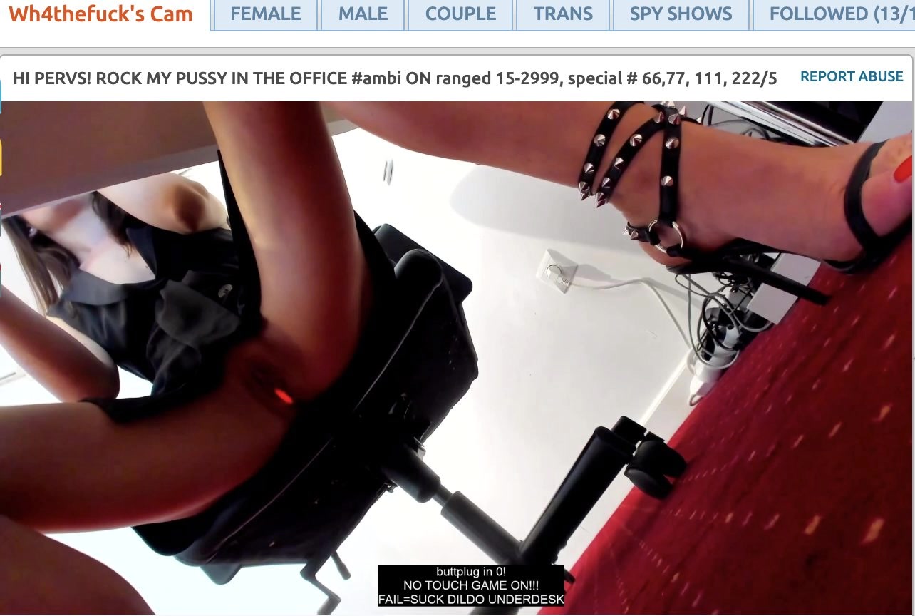 Wh4the under desk pussy play