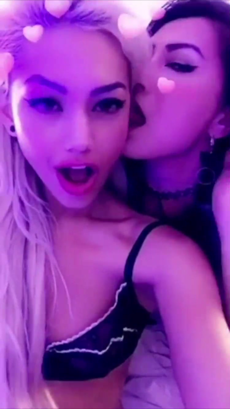 Gwen Singer & Tokyo lesbian