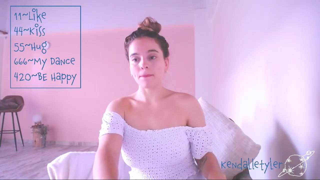 Kendalltyler_pussy play_April-19-2020