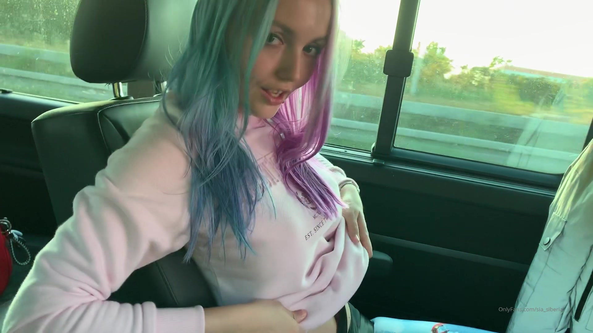 Sia_siberia Show My Boobs In Car Sia Siberia SOLO